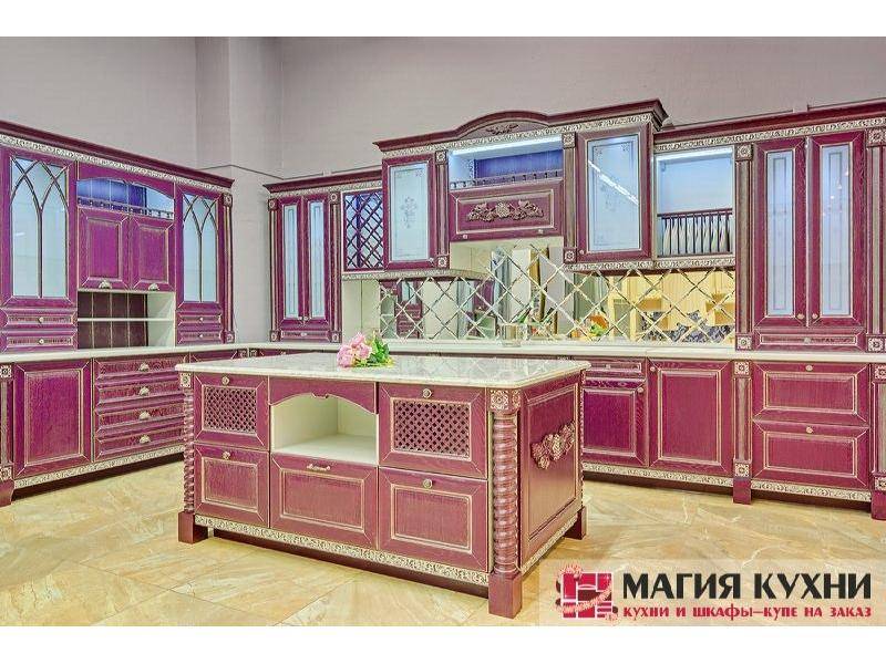 красная стильная кухня luxury в Комсомольск-на-Амуре